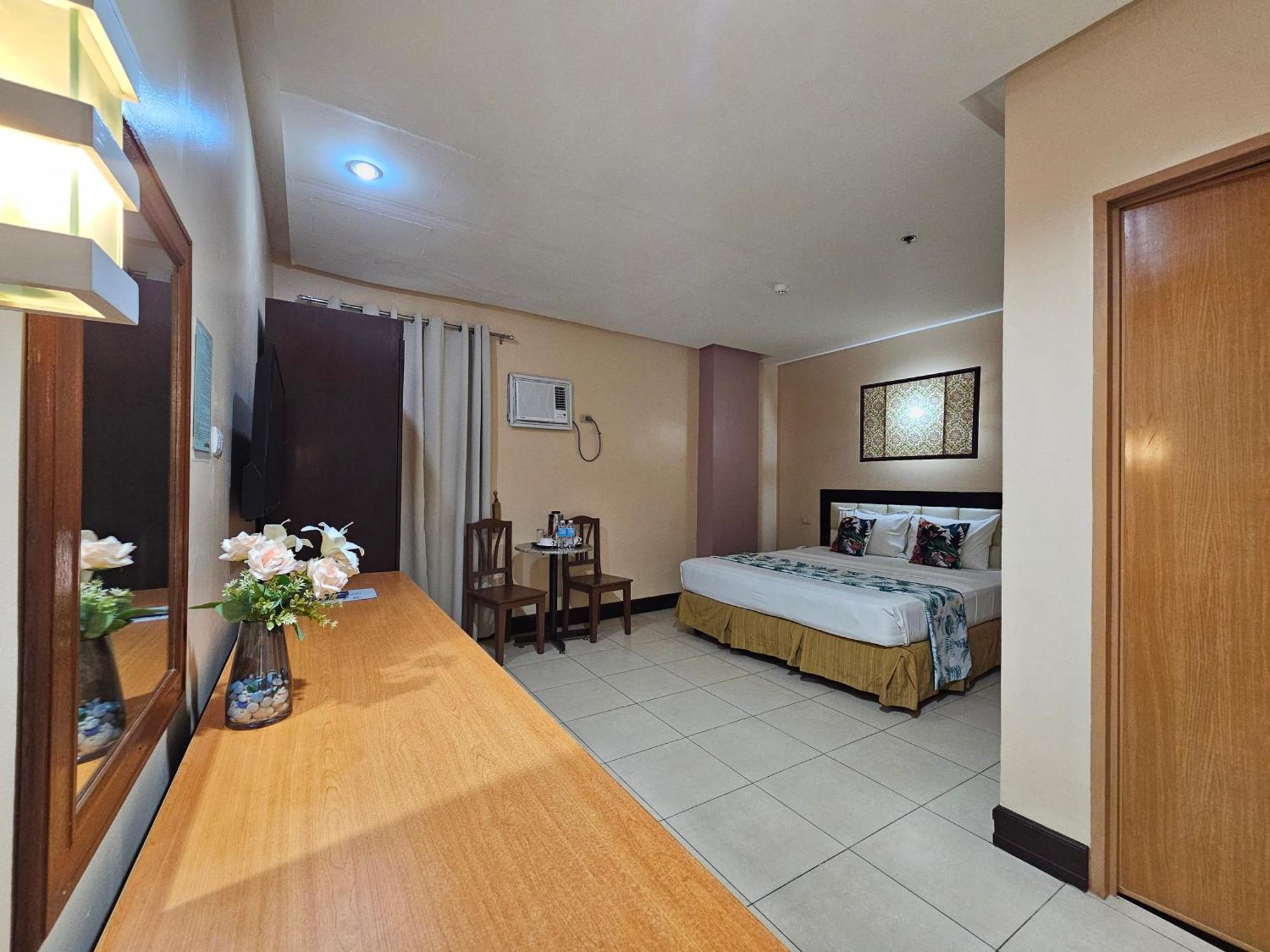 Dumaguete City Hotel Nicanor מראה חיצוני תמונה