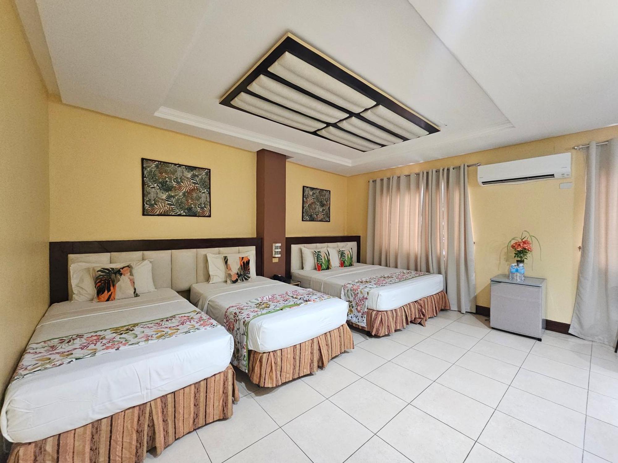 Dumaguete City Hotel Nicanor מראה חיצוני תמונה