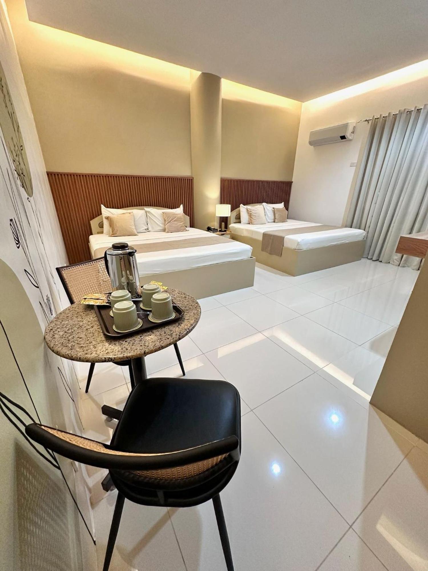 Dumaguete City Hotel Nicanor מראה חיצוני תמונה